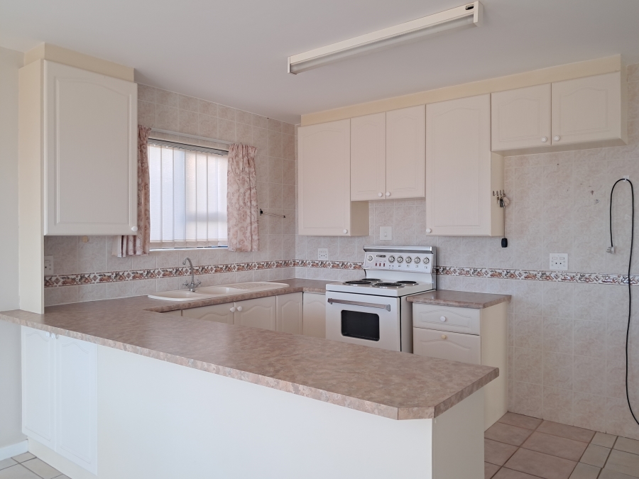 2 Bedroom Property for Sale in Wavecrest Eastern Cape
